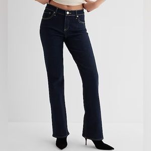 Express Mid Rise Rinse Bootcut Jeans Dark Wash 10R Never Worn